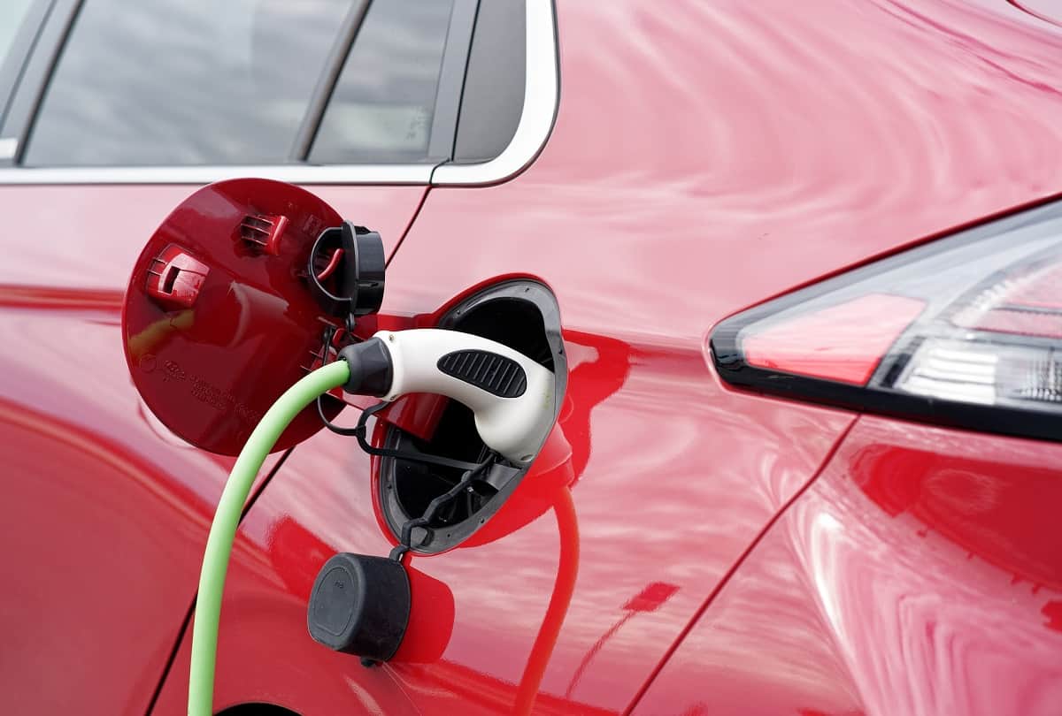 Ministry of Heavy Industries FAME II Ministry of Heavy Industries sanctions 2877 Electric Vehicles charging stations in 68 cities across 25 states and union territories