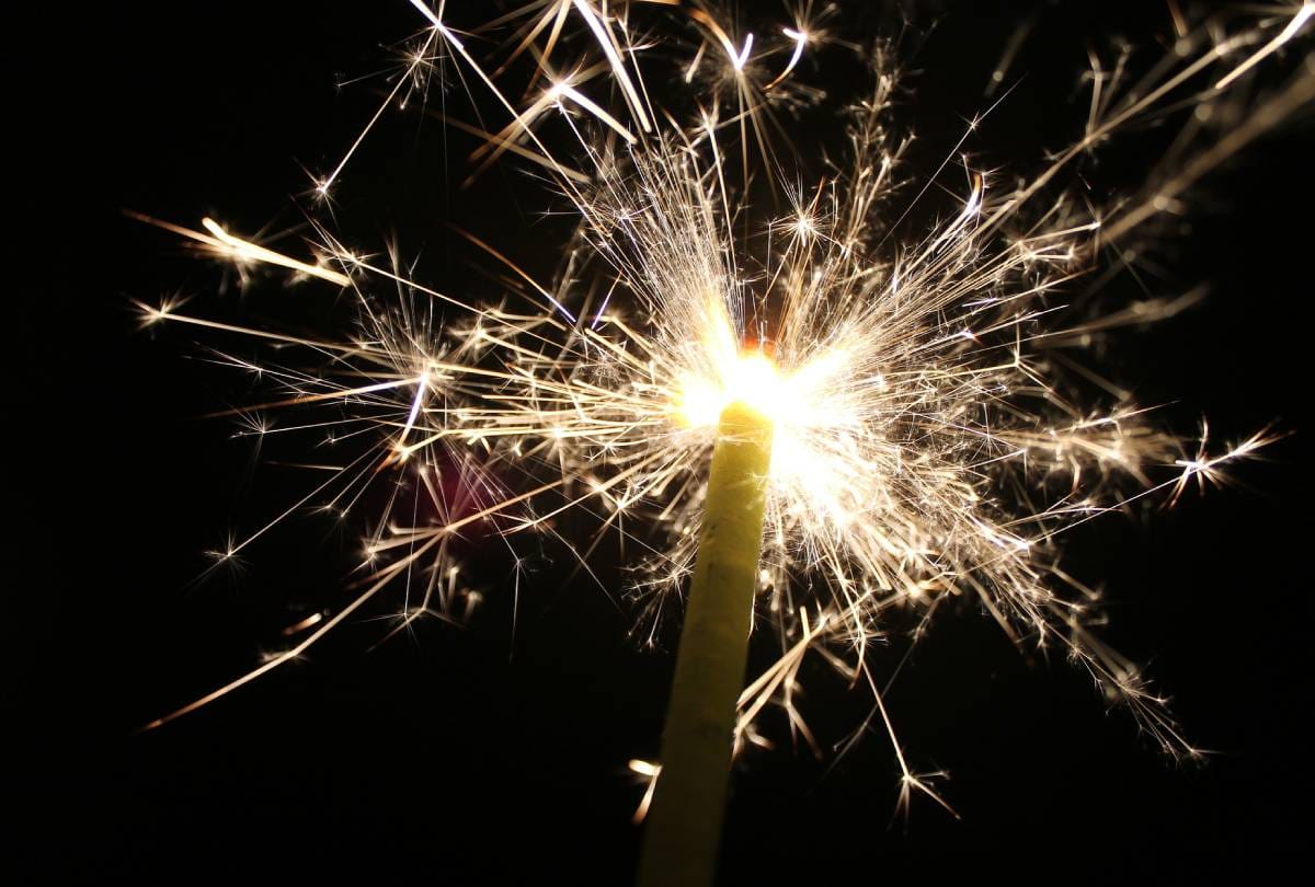 diwali 2021 dont make these four mistakes while bursting crackers on diwali
