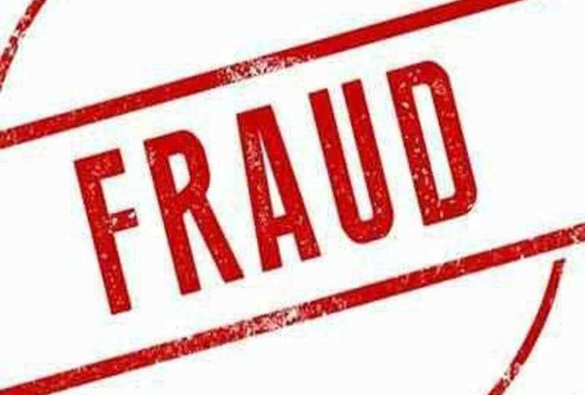 Cheated 50 people by creating fake website of Yida in noida