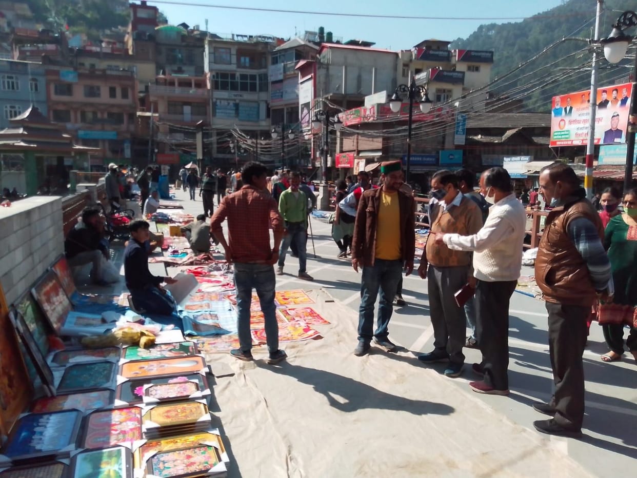 Action on traders selling goods by putting cots