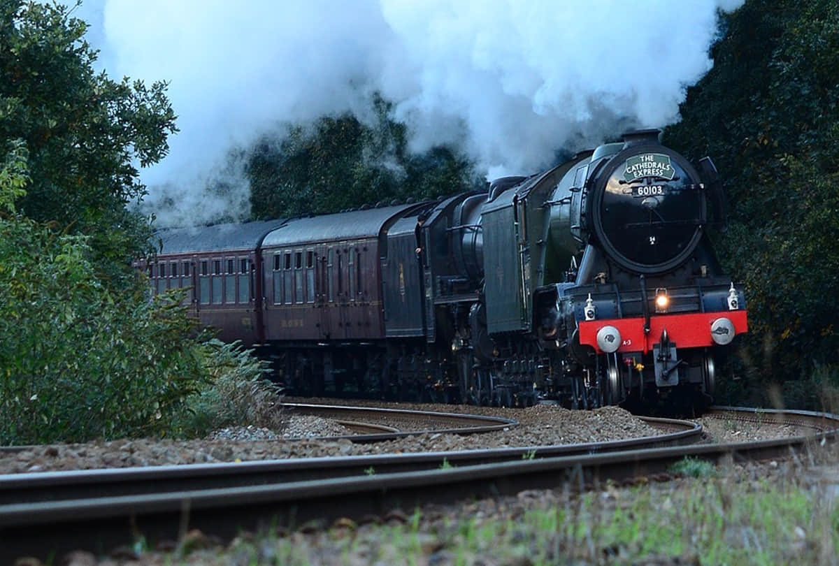 interesting story of India's First AC train know all details about First AC train of India