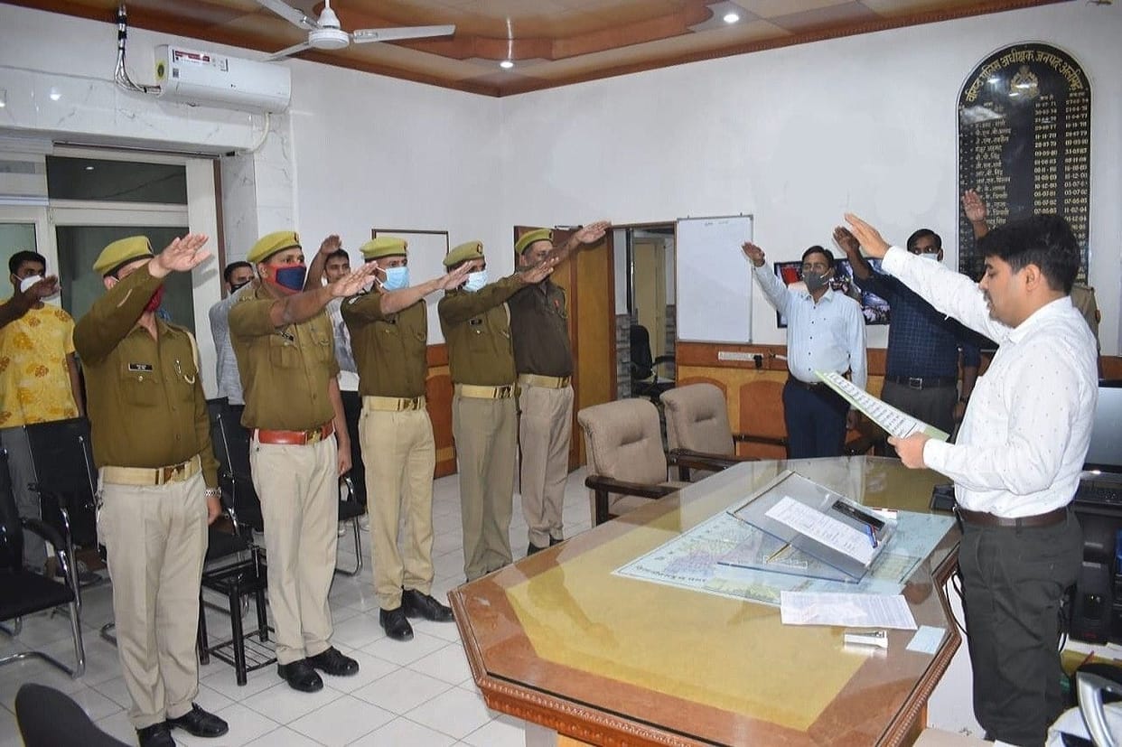 Police took oath of national unity