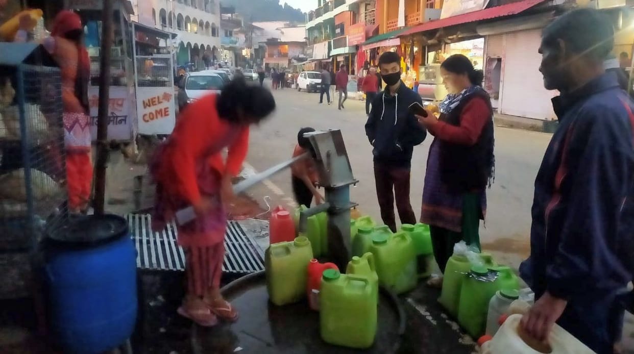 Two days after repair, pipe burst, 10 thousand people of 27 villages dried up