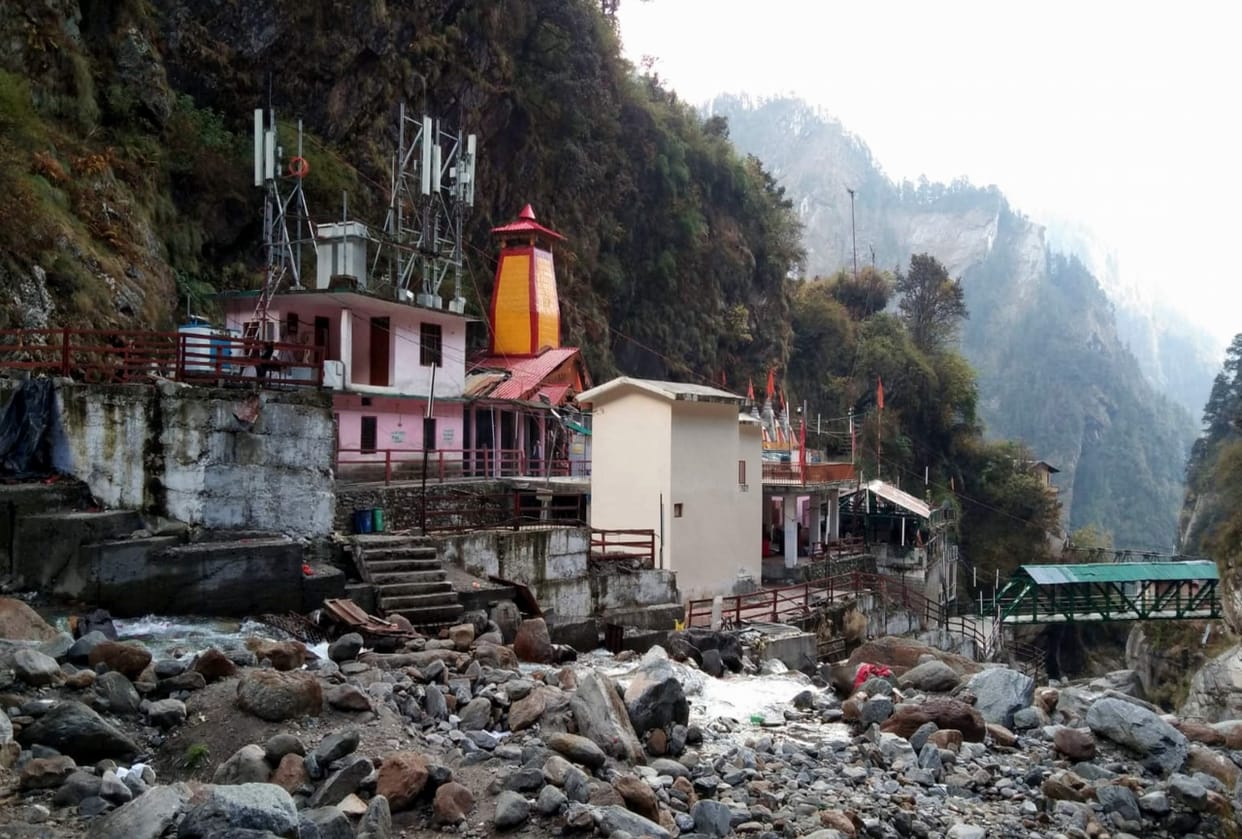 uttarakhand news: Now danger of disaster over Yamunotri Dham