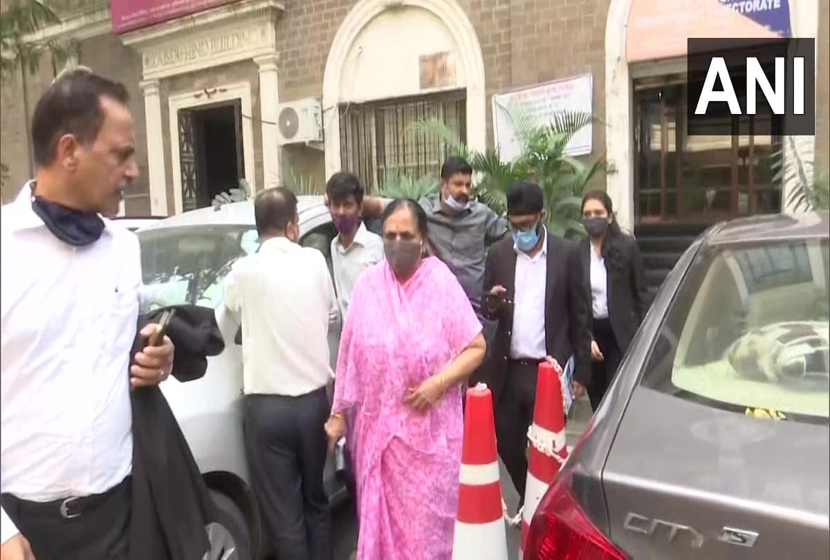NCP leader Eknath Khadse's wife Mandakini Khadse appeared before the Enforcement Directorate related to an alleged land scam in Pune