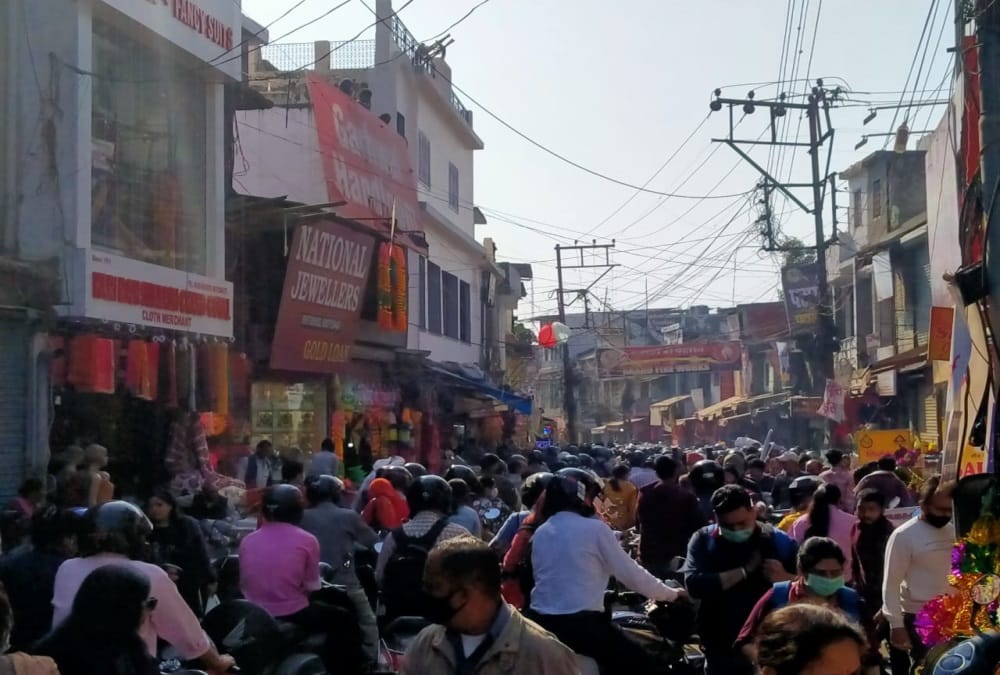 Dhanteras 2021: Huge Crowd for Shopping in Uttarakhand Market Photos