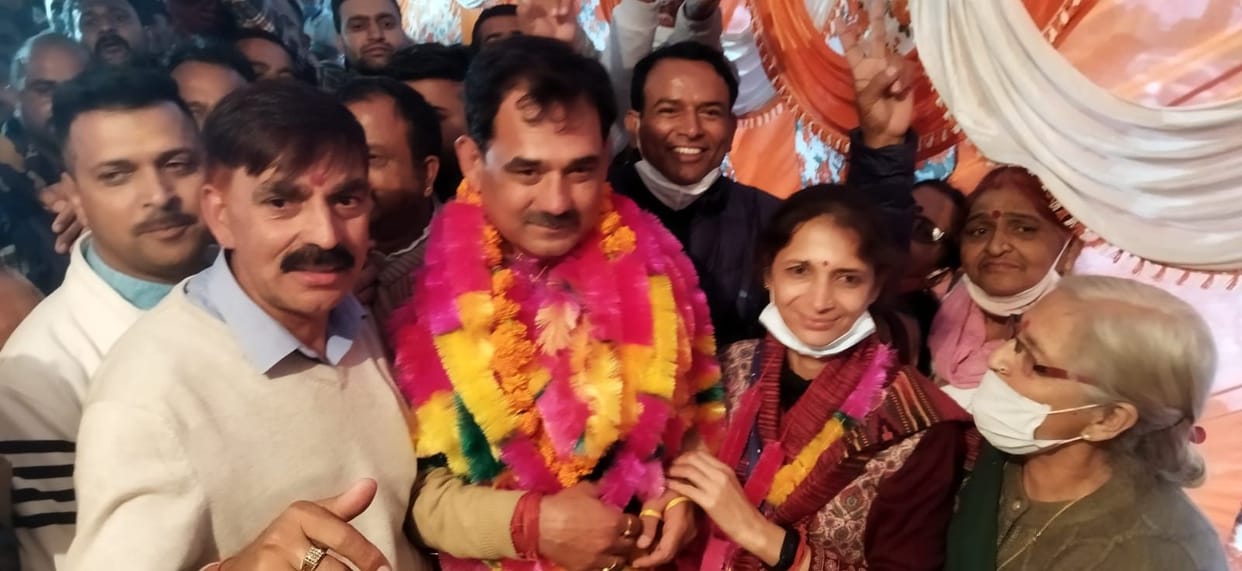 Congress waved the flag in Arki