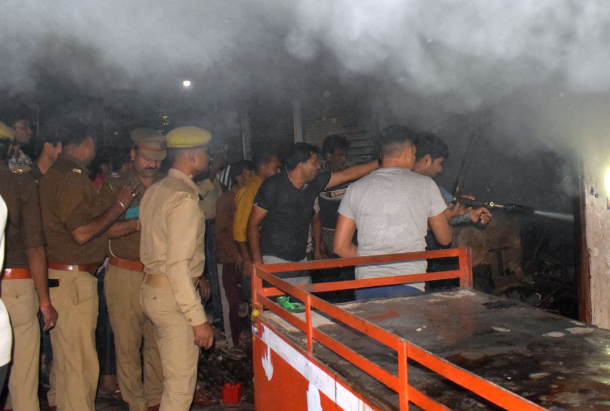 2 shops caught fire