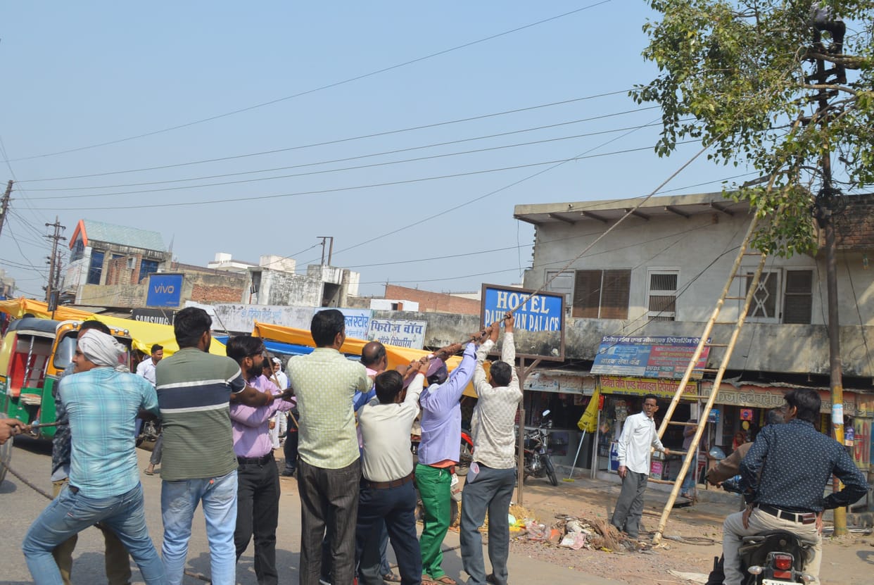 Hathras: People of the district will get uninterrupted electricity on Deepotsav