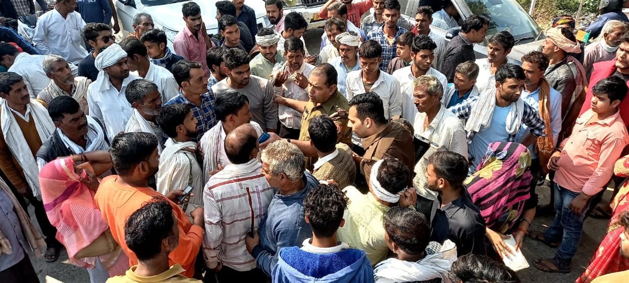 Farmers protest for fertilizer