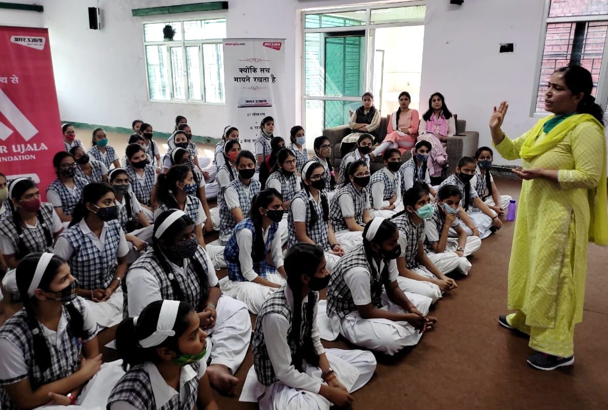 Amar Ujala Foundation Cancer awareness program at aps school in agra