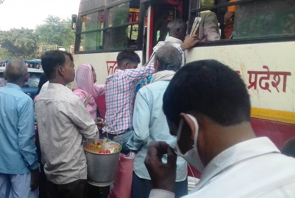 Foreigners started returning home to celebrate Deepotsav