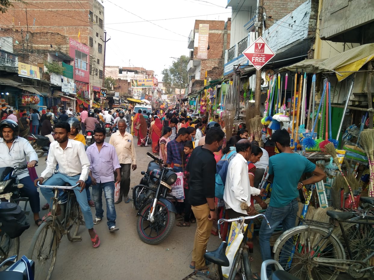 Crowd gathered in the market, there was a jam