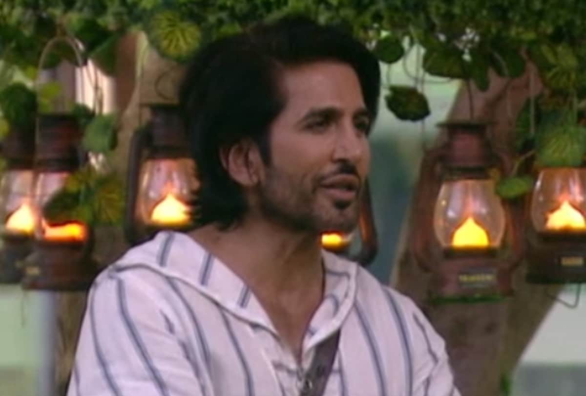 bigg boss 15  rashami desai gautam gulati and other ex contestant come in bb house saved tejasswi prakash jay bhanushali and vishal kotian for this week