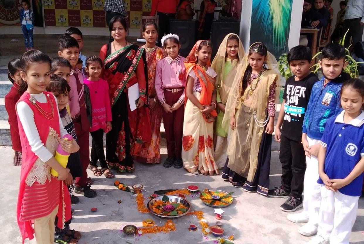 Hathras: Eco friendly Diwali celebrated in SSD Public School