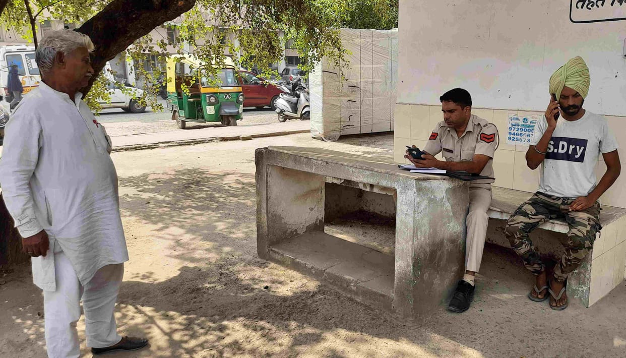 Baba living at Kundli picket site dies in suspicious condition