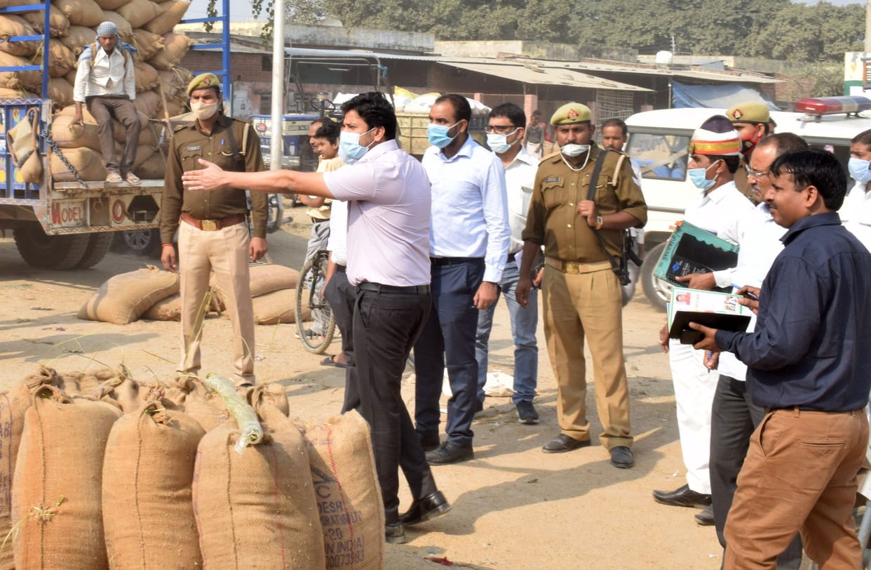 dm inspection in dhan kharid kendra