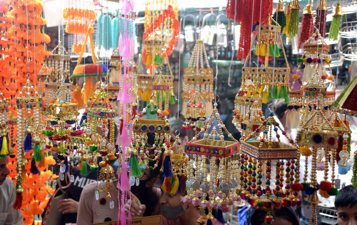 Dhanteras: Hope to rain money on the market
