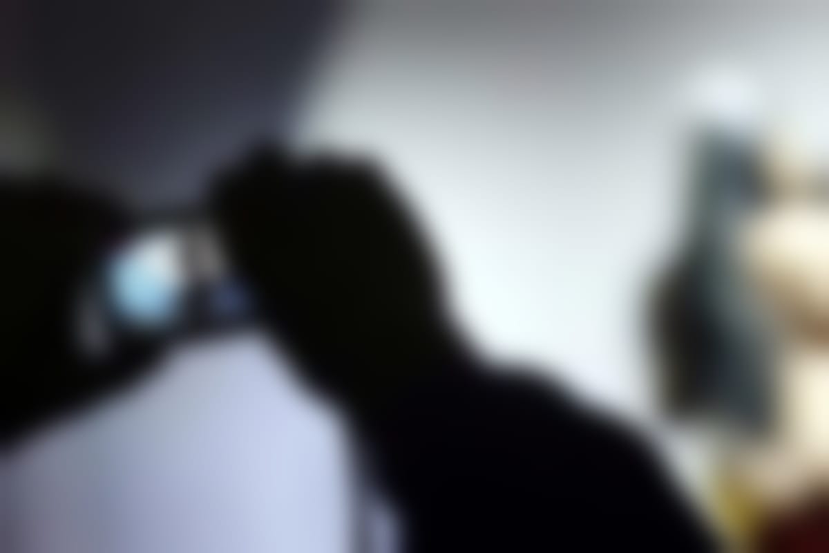 UP News: Some youth have made a girl video with two boys and attacked by pistol in Kharkhoda
