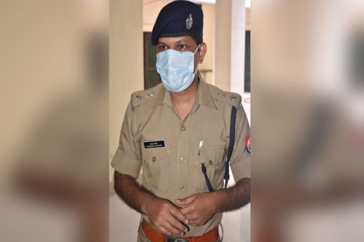 Meerut: Demanded extortion of one crore from retired inspector of Delhi Police