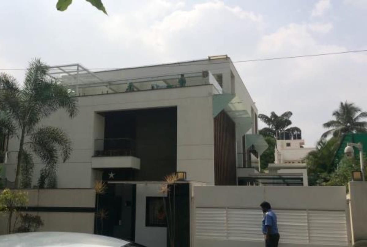 Puneeth Rajkumar lived the luxury lifestyle see pictures of the actor luxurious house