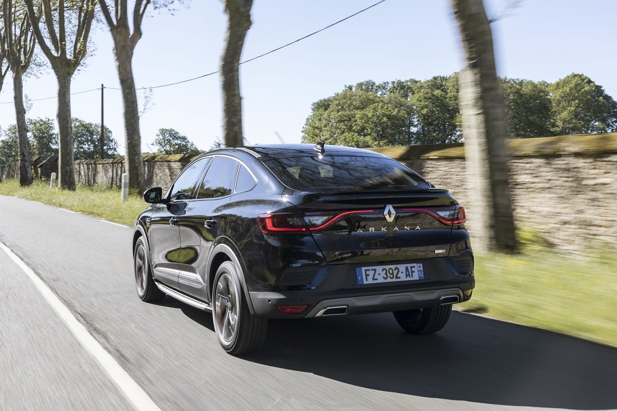 Upcoming SUV in India: renault india revealed teaser for new upcoming suv Renault arkana 2021, Kia seltos, Hyundai Creta and MG Astor rival