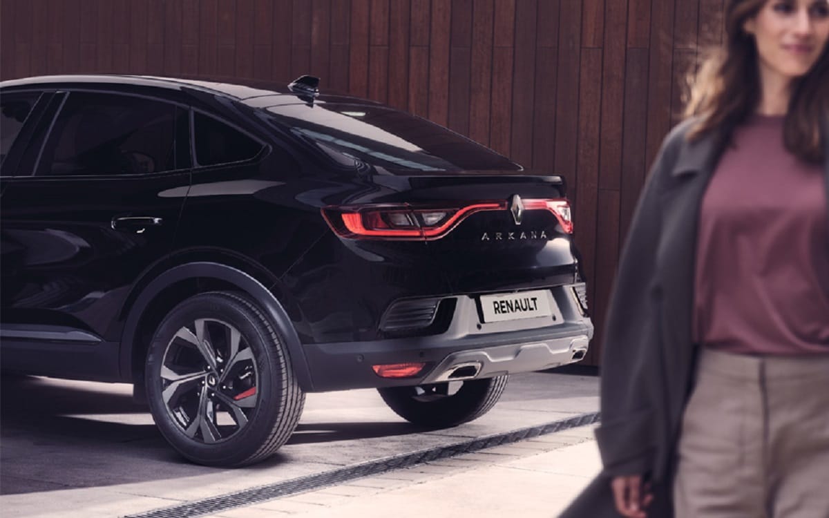 Upcoming SUV in India: renault india revealed teaser for new upcoming suv Renault arkana 2021, Kia seltos, Hyundai Creta and MG Astor rival
