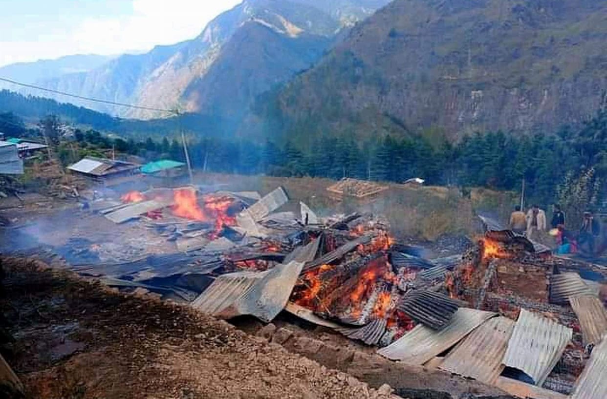 Fire destroyed three houses and two granaries