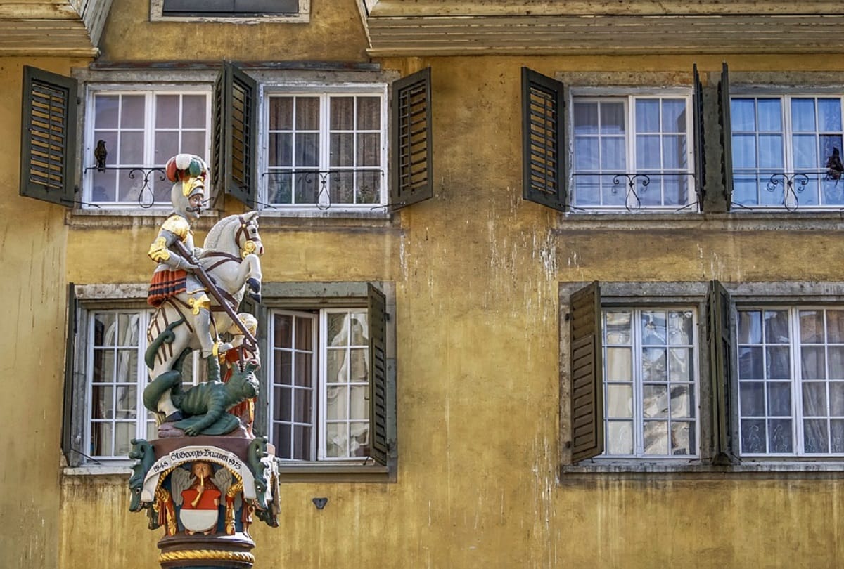 unique clock of the worlds in switzerland solothurn town 12 never rings in the clock of this country know the reason behind it surprise you