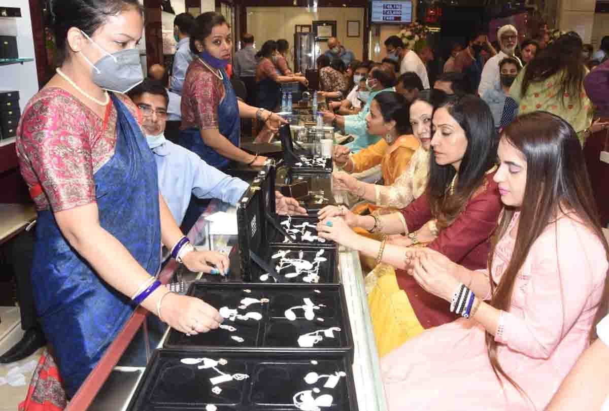 800 crores purchased in Kanpur markets on Dhanteras