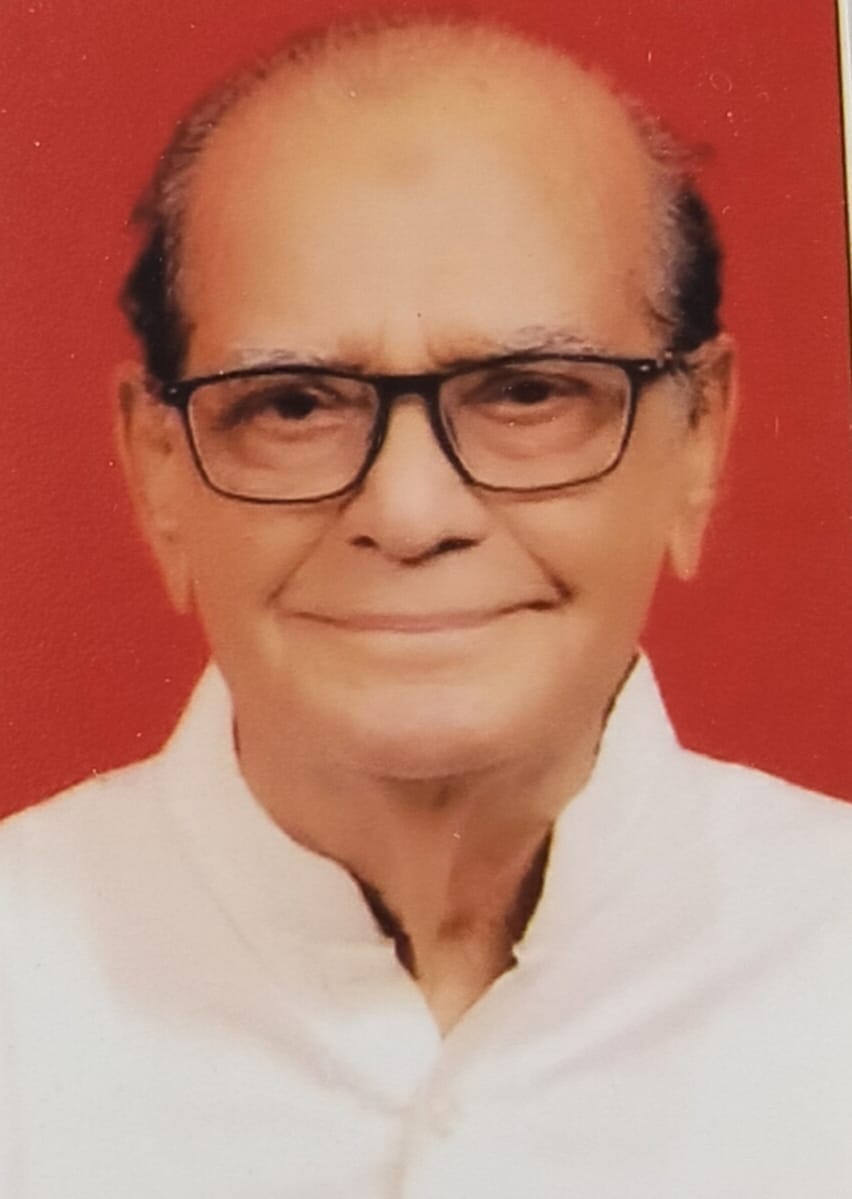 famous Screen writer Shafeeq Ansari of Baghban fame passed away this morning
