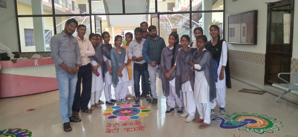Mathura: Rangoli competition organized in RSS College