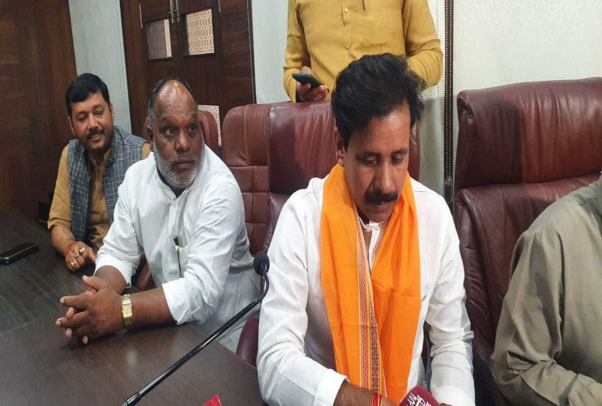 UP Election 2022 minister Anil Rajbhar lashed out at SBSP chief om prakash rajbhar over mau rally and mukhtar ansari meeting