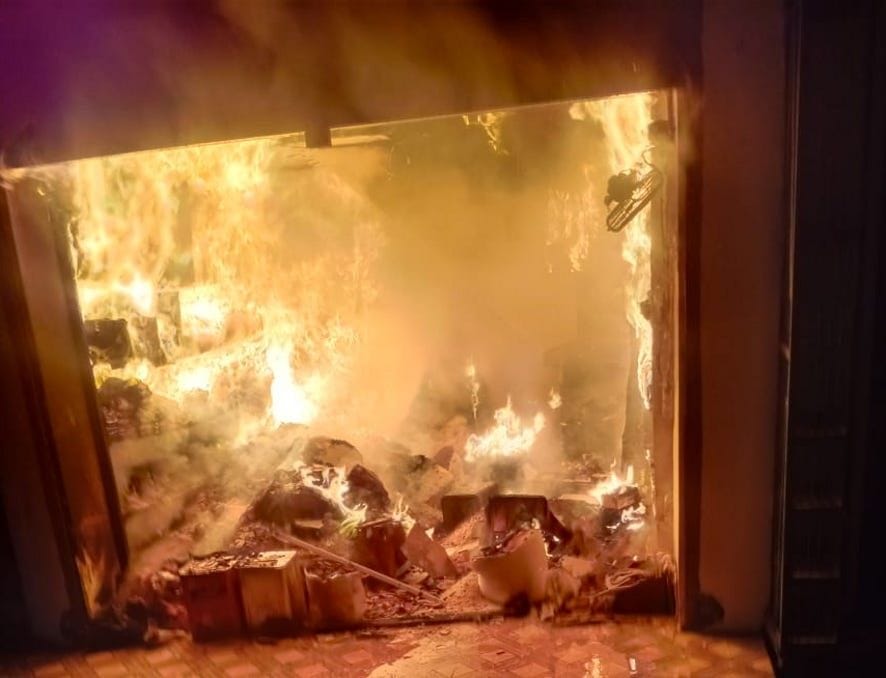 Massive fire broke out in grocery shop in Najibabad