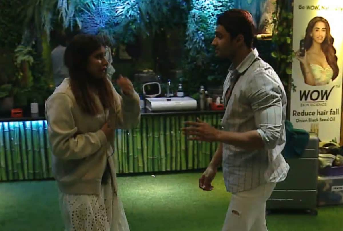 Bigg Boss 15 ishan sehgal said for miesha iyer she Can do anything in the game fight between them