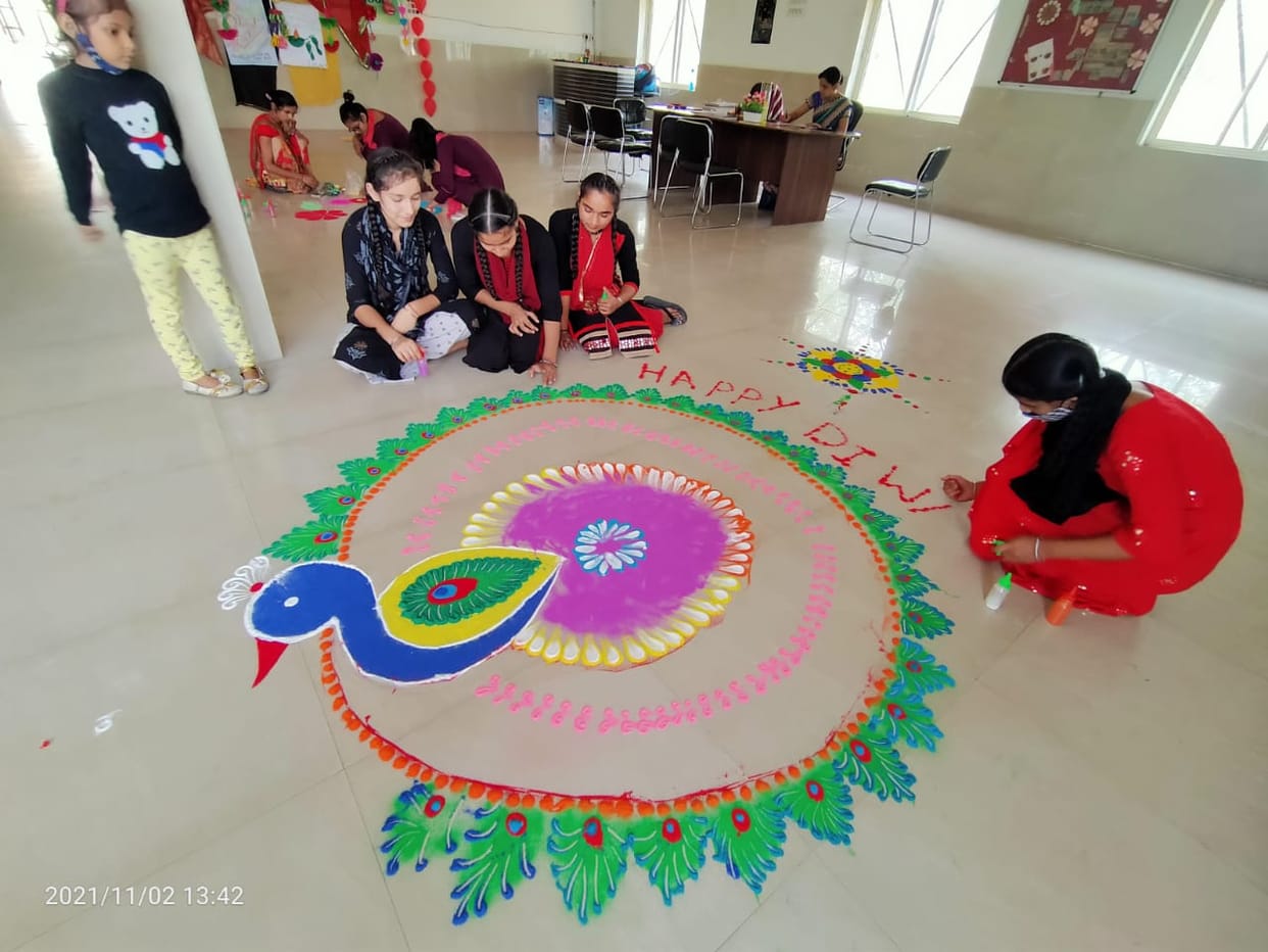 Anjali was the winner in the lamp decoration competition