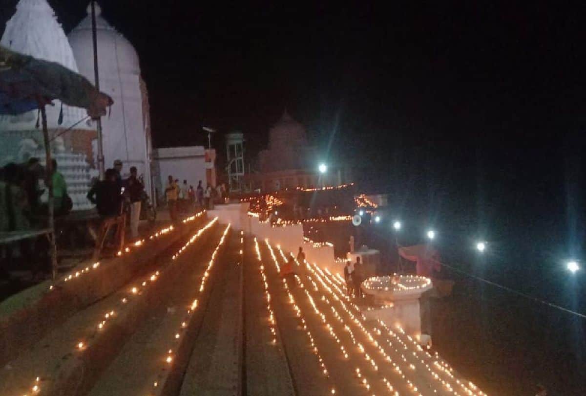 Diwali Celebration On Yamuna Ghat In Former Pm Atal Bihari Vajpayee Home Bateshwar Agra