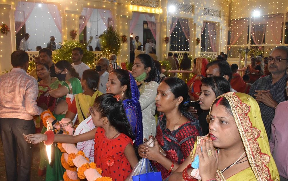 Dhanteras 2021 lord Dhanvantari worship in varanasi for  happiness and prosperity