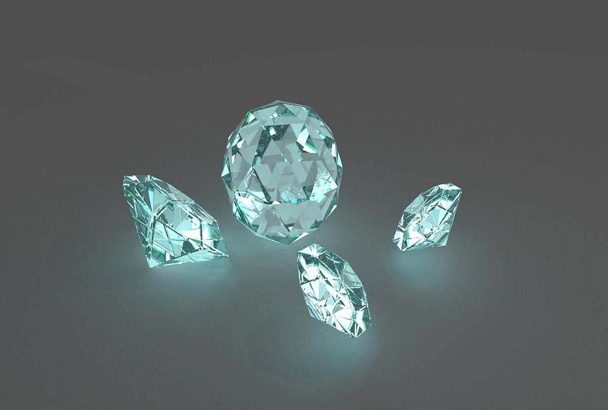 Precautions while buying diamond jewellery know how to check diamond is original or duplicate