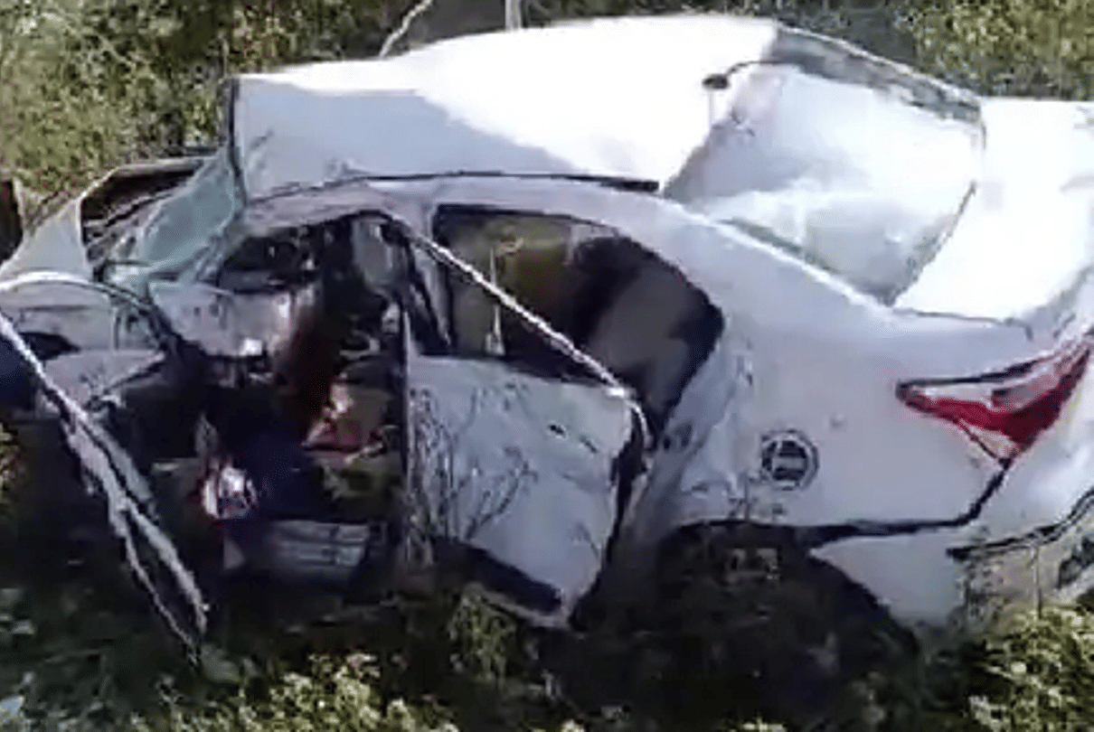 Madhya Pradesh: Car collided with divider in Guna district, 3 killed