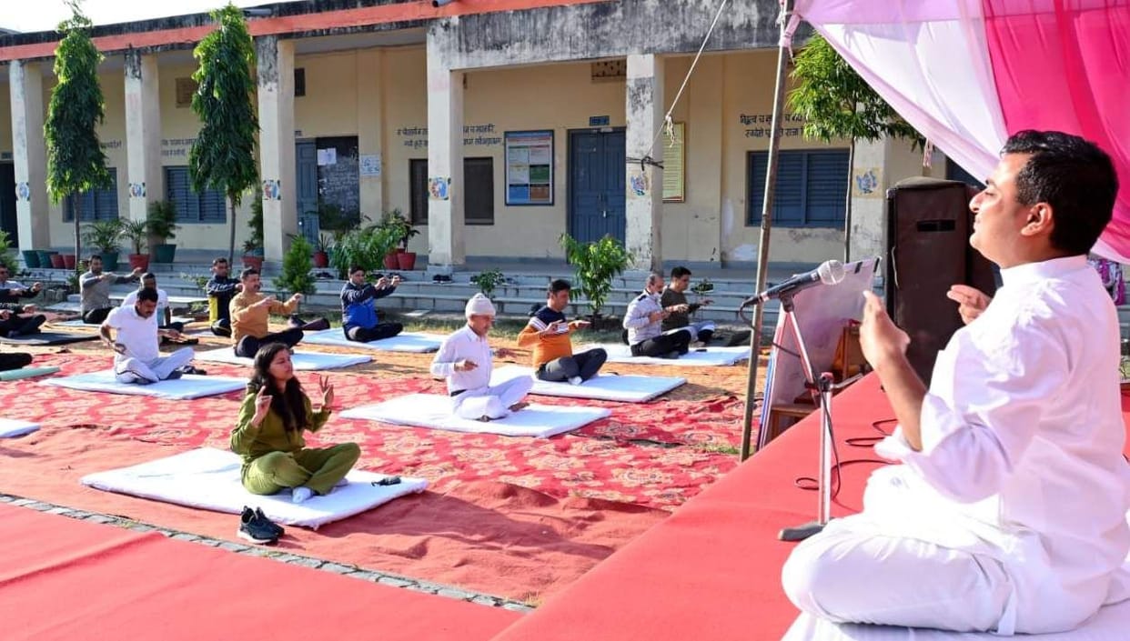 Yoga is necessary for a healthy body: SSP