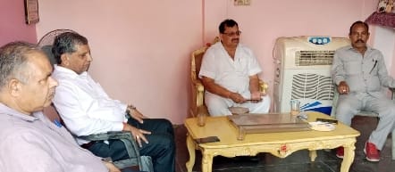 MLA made two sugar mill officials sit for five hours