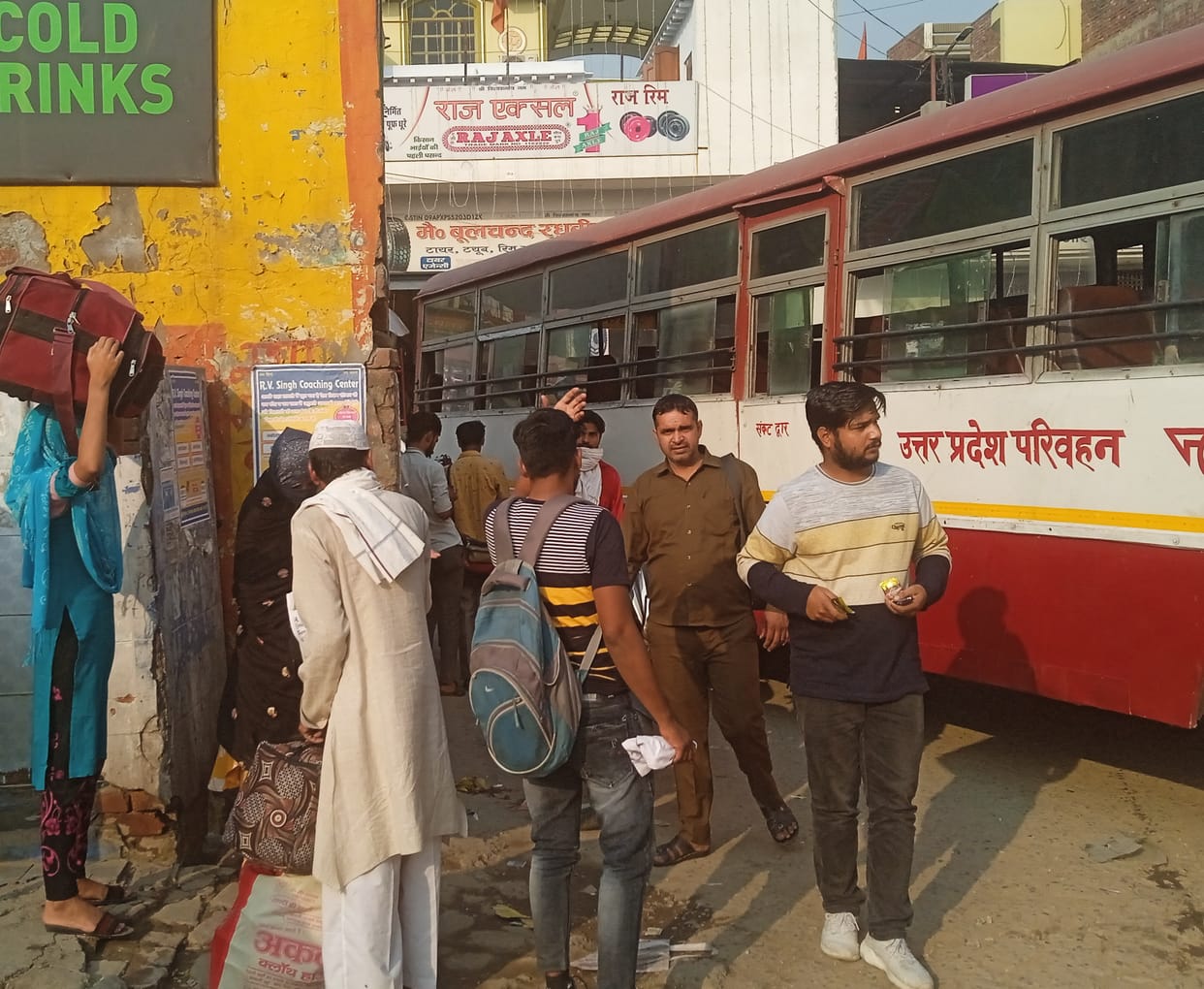 Crowd in Shamli to Lucknow UP Roadways buses
