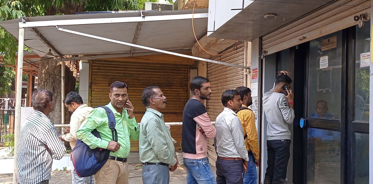 ATM empty on Dhanteras, longing for money