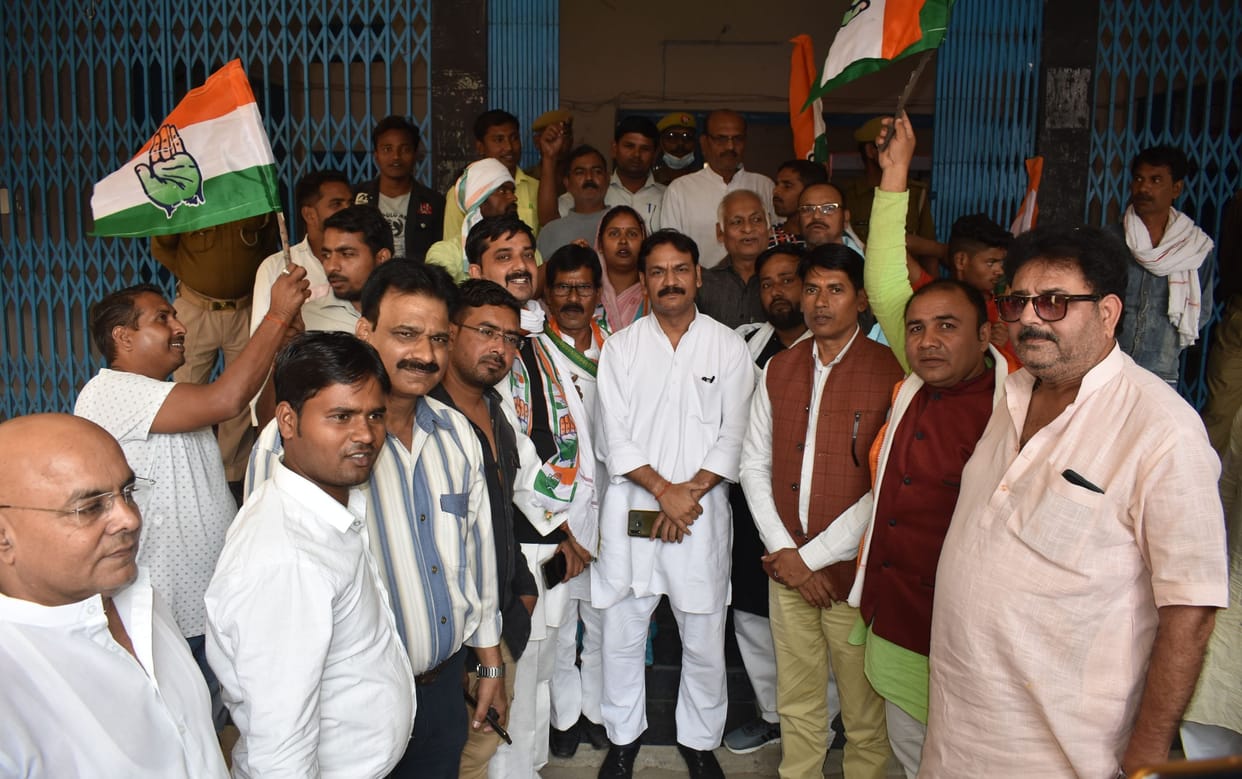 fathepur news,Congressmen expressed their displeasure over the shortage of DAP