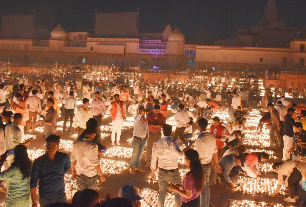 Foreign devotees came to see the Deepotsav: Yogi, who was grooming Ram's Ayodhya, reached 30 times in four and a half years