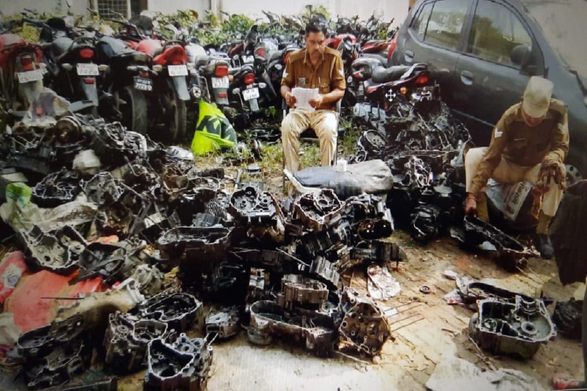 Secrets of junk are being revealed in Meerut and the police is not successful in catching the accused and see photos