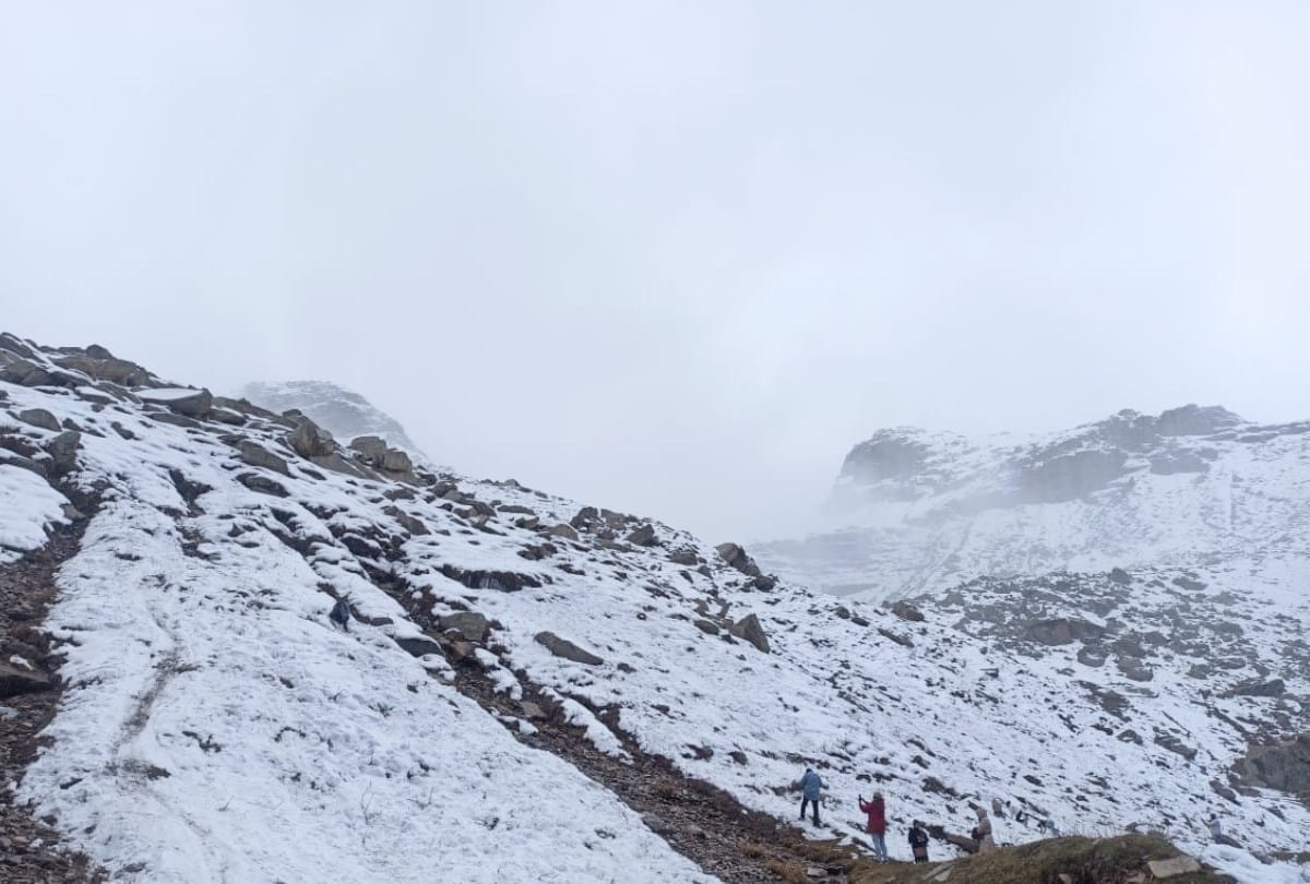 himachal weather update: fresh snowfall recorded in lahaul spiti and high hills, Cold wave increased, see pictures