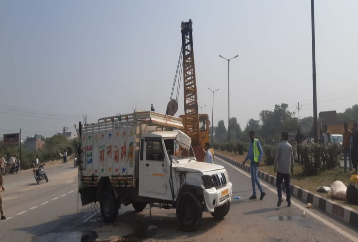 road accident in Varanasi pickup overturns on national highway for women killed many injured