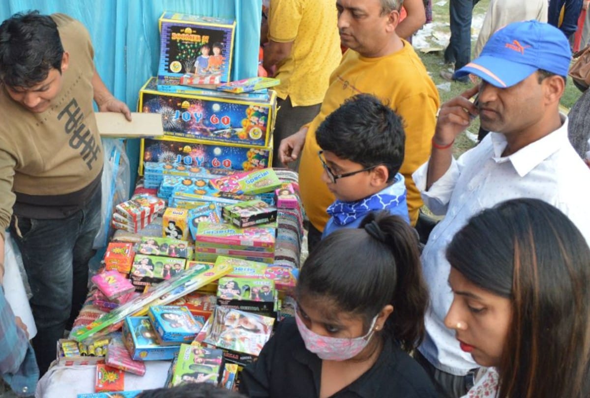 Green crackers will be allowed for two hours at night on Diwali in agra